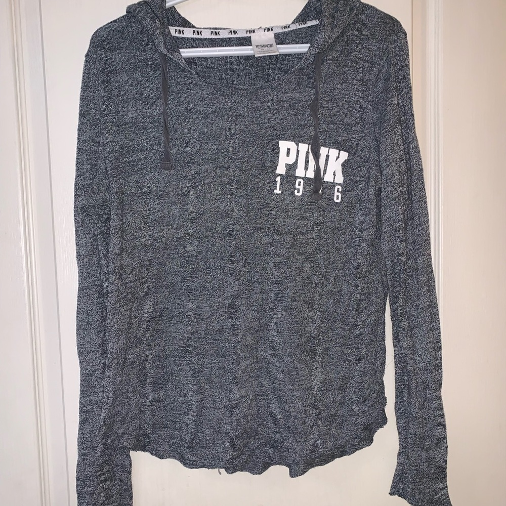 VS Pink pullover
